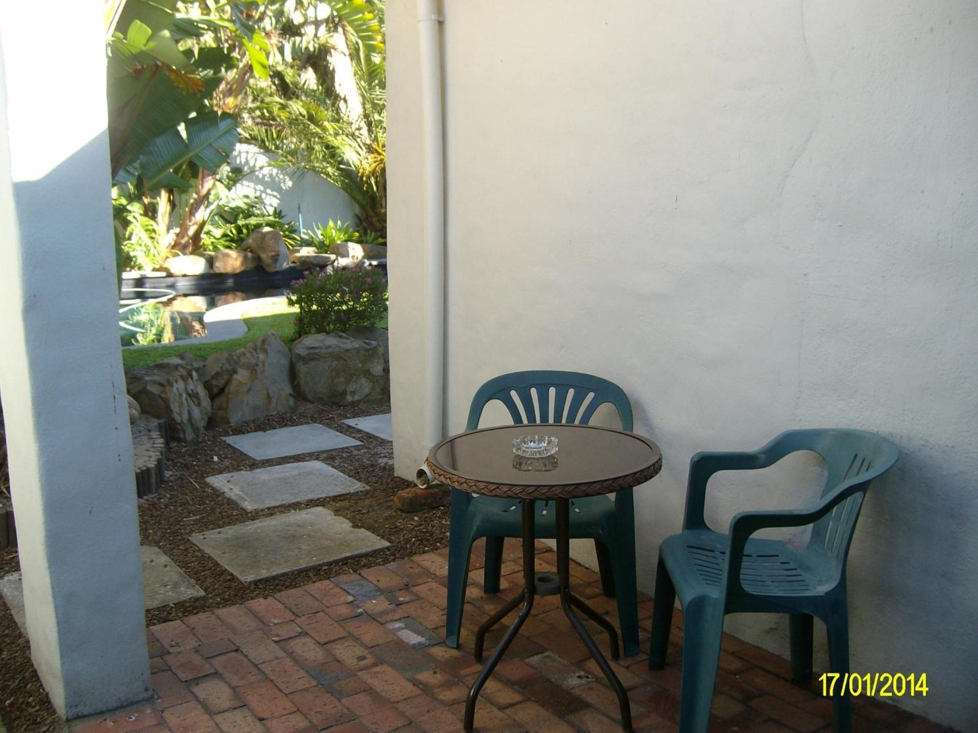 Be My Guest Lodge Bloubergstrand Rum bild