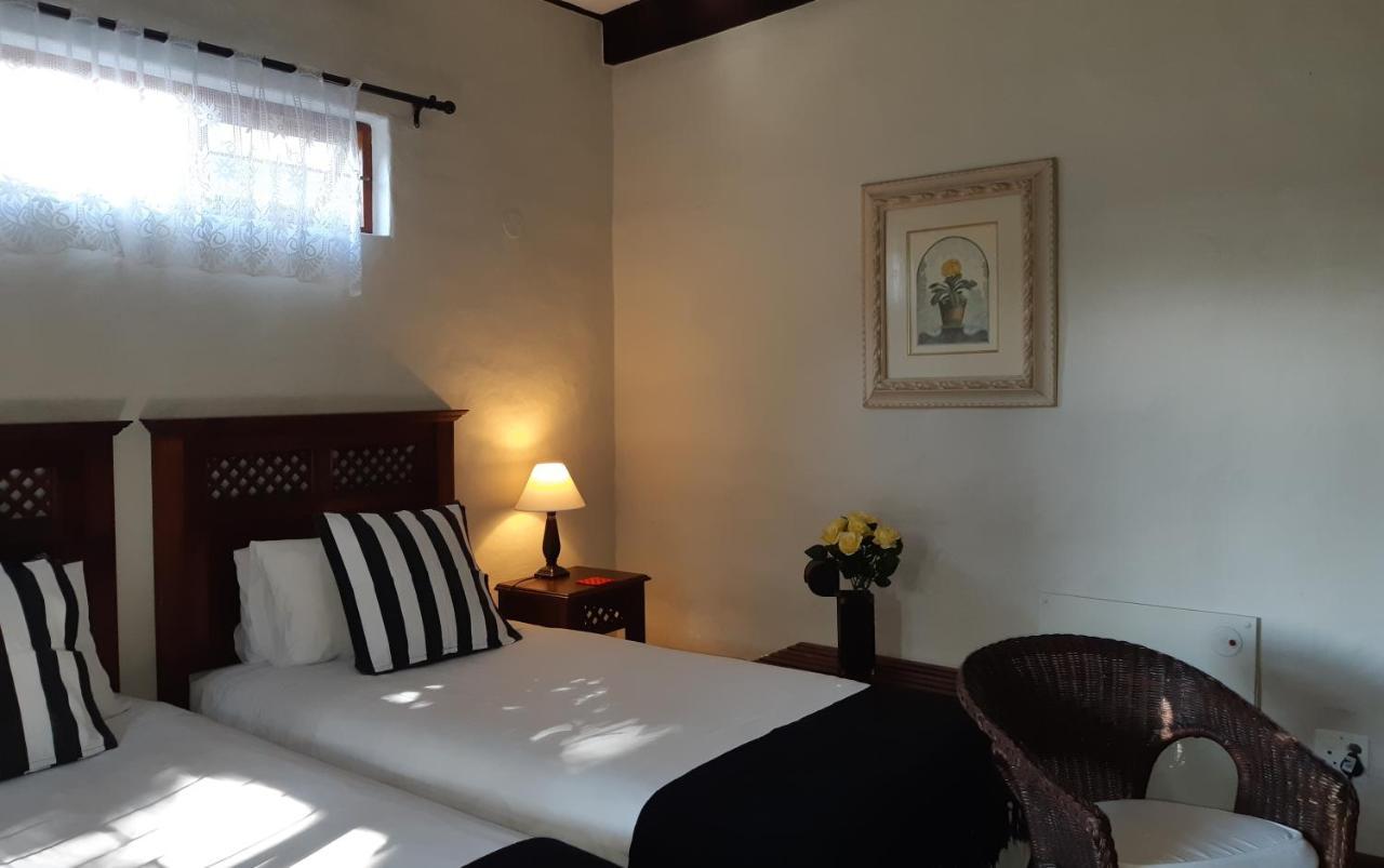 Be My Guest Lodge Bloubergstrand Exteriör bild
