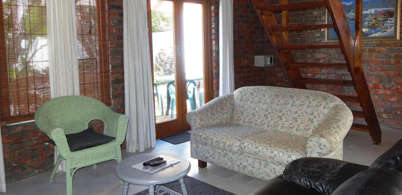 Be My Guest Lodge Bloubergstrand Exteriör bild