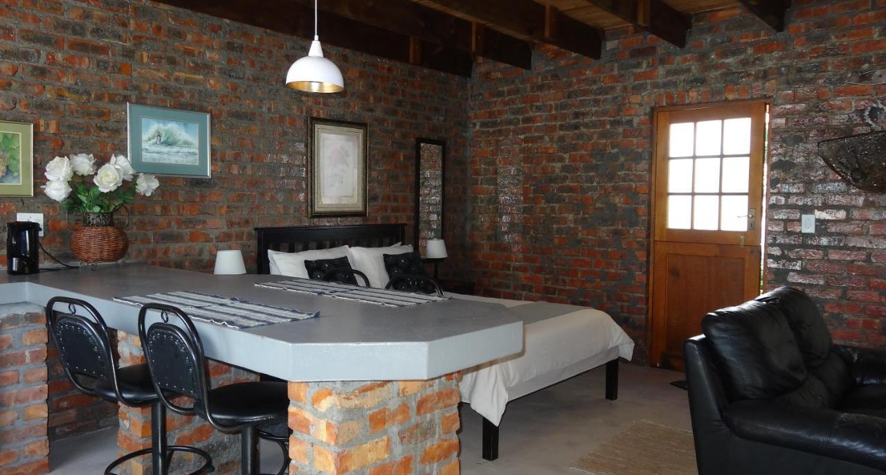 Be My Guest Lodge Bloubergstrand Exteriör bild