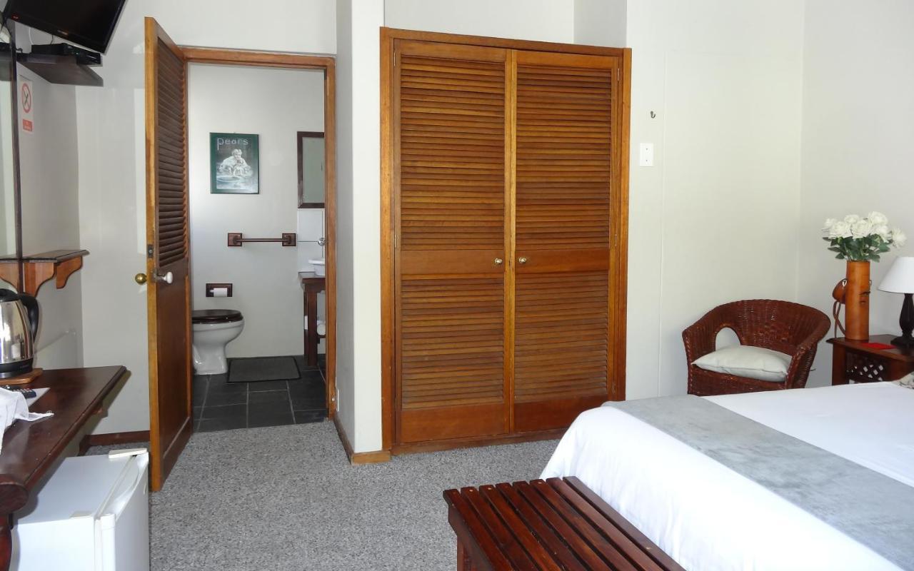 Be My Guest Lodge Bloubergstrand Exteriör bild
